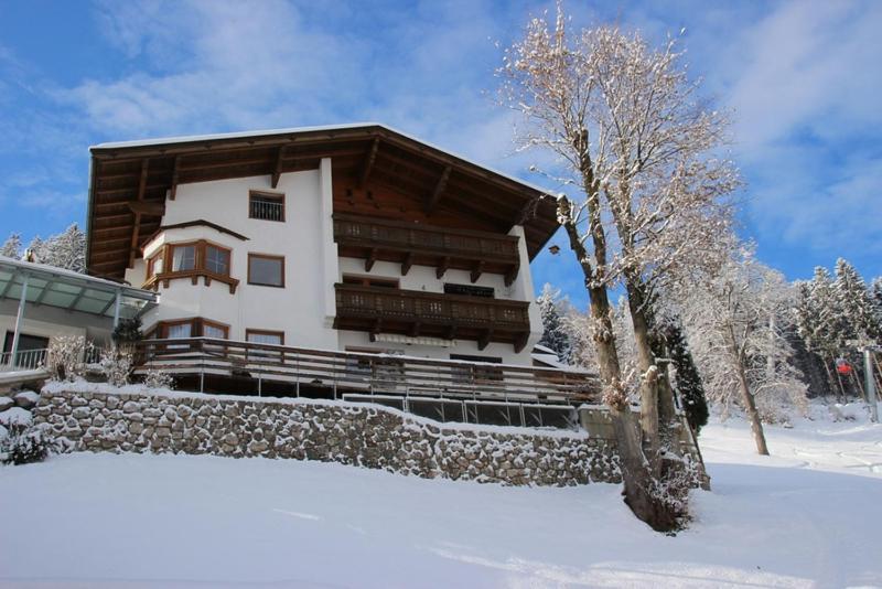 Haus Benedikta Appartement Kaltenbach Buitenkant foto