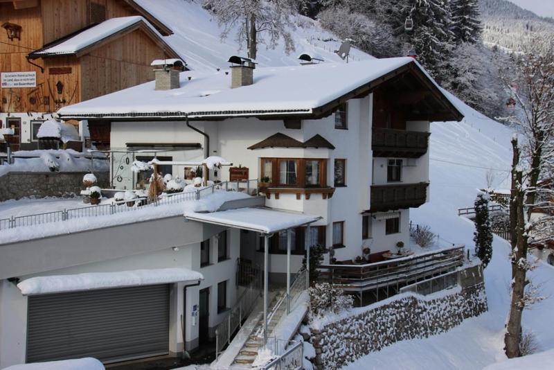 Haus Benedikta Appartement Kaltenbach Buitenkant foto